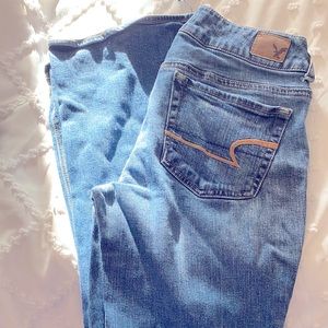 American Eagle size 6 regular